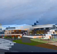 Varias Restaurant and Function Centre at the Queensland College of Wine Tourism - ACT Tourism