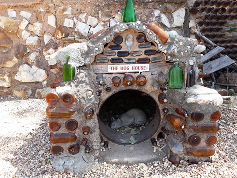 Bottle House And Mining Museum - ACT Tourism 2