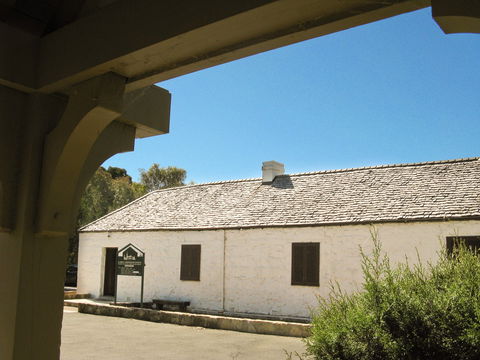 St John's Schoolhouse Museum - ACT Tourism 1