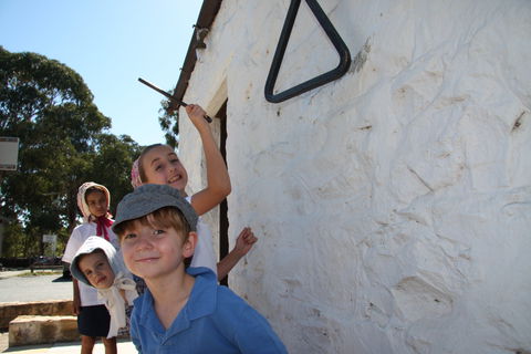 St John's Schoolhouse Museum - ACT Tourism 2