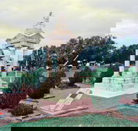 Weeping Mother Memorial - ACT Tourism