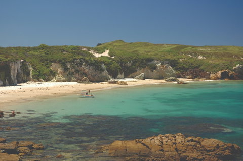 Broughton Island - ACT Tourism 1