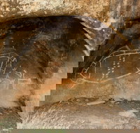 Bunjil Shelter - Stawell - ACT Tourism