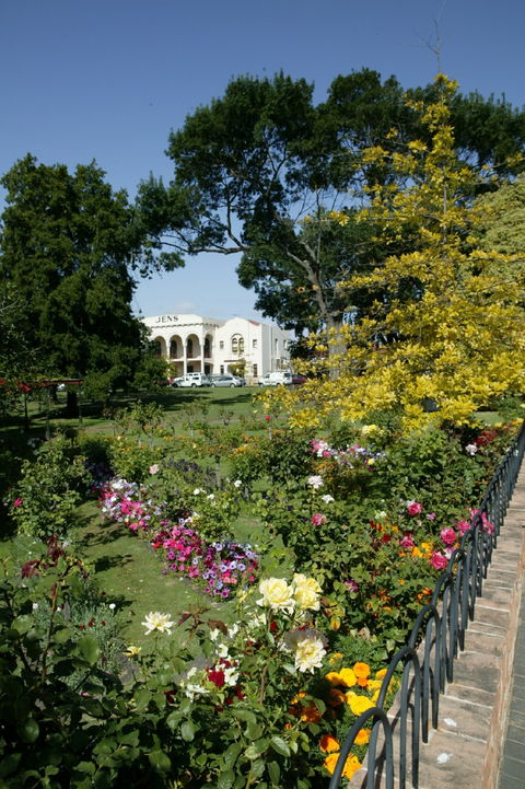 Cave Garden - ACT Tourism 1