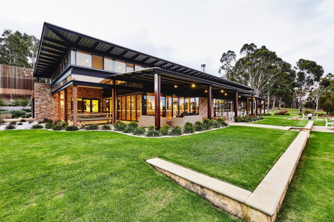 Lakeside Function Centre - Eight Willows Retreat - ACT Tourism 0