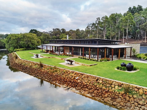 Lakeside Function Centre - Eight Willows Retreat - ACT Tourism 2
