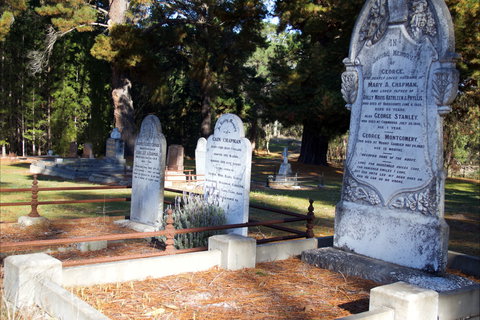 Lucindale Cemetery - ACT Tourism 0