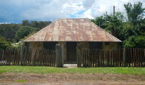 Beyers Cottage - ACT Tourism 0