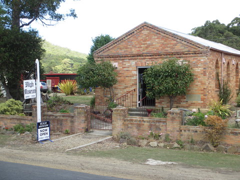 Bligh Museum Of Pacific Exploration - ACT Tourism 0