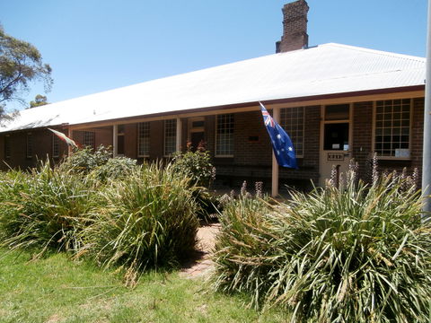Cootamundra Visitor Information Centre And Heritage Centre - ACT Tourism 2