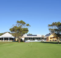 Hawks Nest Golf Club - ACT Tourism