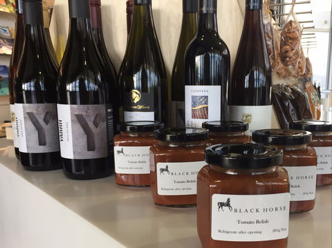 Canberra And Region Visitors Centre - ACT Tourism 2