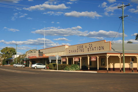 Cobb & Co Changing Station - ACT Tourism 0