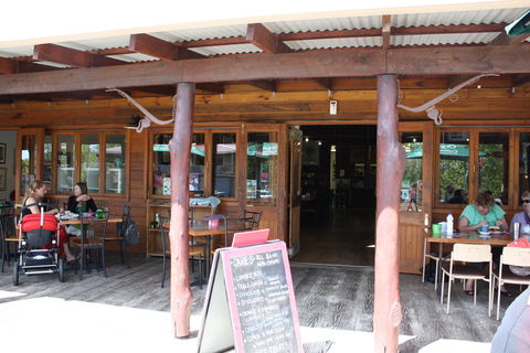 Oaklands Barn - ACT Tourism 1