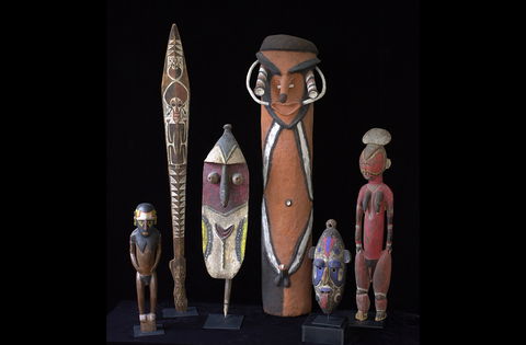 Oceanic Arts Australia Gallery - ACT Tourism 0