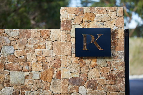 Peninsula Kingswood Country Golf Club - ACT Tourism 1