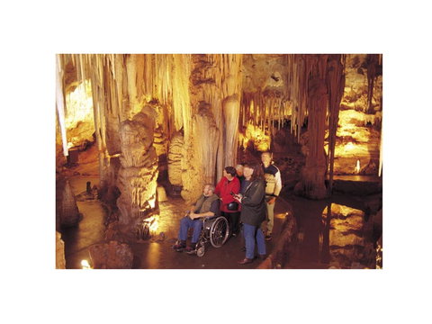 Tantanoola Caves - ACT Tourism 0