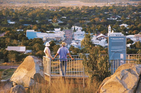 Towers Hill Lookout And Amphitheatre - ACT Tourism 0