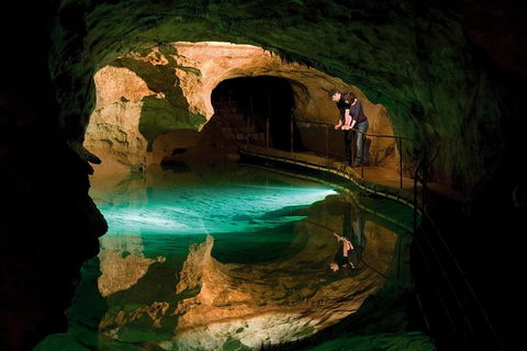 Jenolan Caves: Extended Orient Cave Tour - ACT Tourism 1