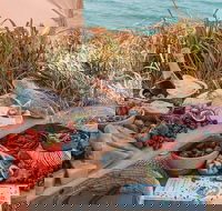 A picnic in Byron Bay - ACT Tourism