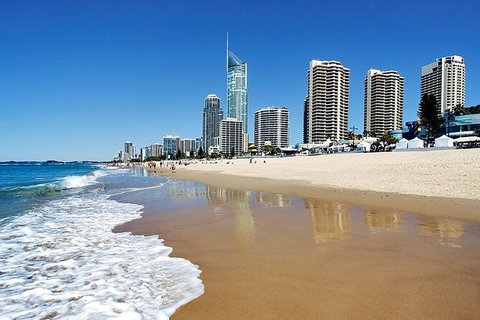 Gold Coast Airport Transfers : Airport OOL To Gold Coast City In Luxury Car - ACT Tourism 6
