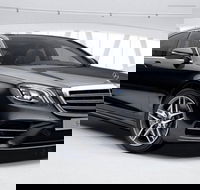 Brisbane Airport Transfers  Brisbane Airport BNE to Brisbane in Luxury Car - ACT Tourism