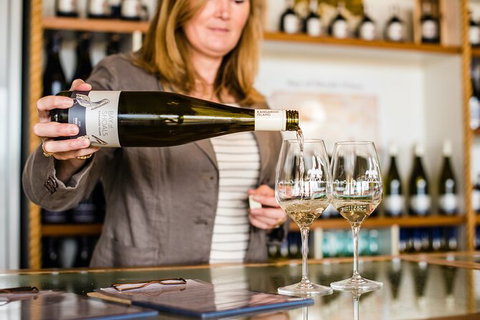 Heritage, Wine & Gin Tours - ACT Tourism 5