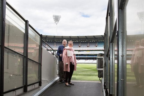 Ultimate Sports Lovers Bus Tour Of Melbourne - ACT Tourism 11