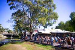 Anglers Tavern - ACT Tourism 3