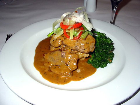 Zino Restaurant Pizzeria - ACT Tourism 1