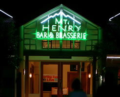 Mt Henry Tavern - ACT Tourism 0