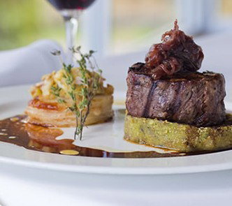 Chris's Beacon Point Restaurant - ACT Tourism 0