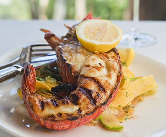 Chris's Beacon Point Restaurant - ACT Tourism 2