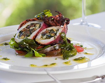 Chris's Beacon Point Restaurant - ACT Tourism 4