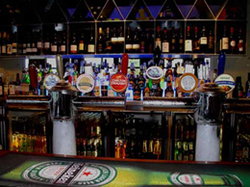 The Apollo Bay Hotel - ACT Tourism 1