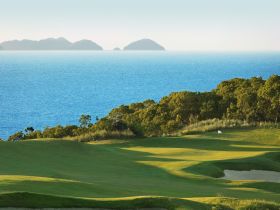 Hamilton Island Golf Club - ACT Tourism 1