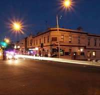 Three Crowns Hotel - ACT Tourism