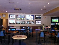 Tacking Point Tavern - ACT Tourism 0