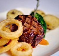 Grumpys Barefoot Bar Steak  Seafood Grill - ACT Tourism