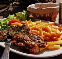 Lake Macquarie Hotel - ACT Tourism