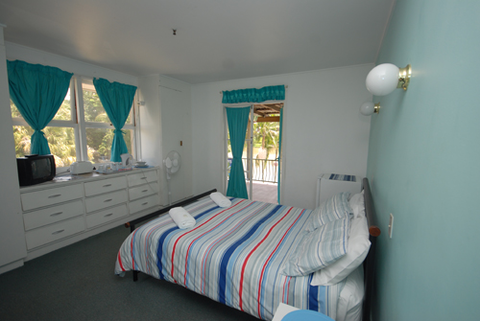 Riverview Hotel - ACT Tourism 1