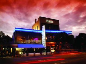 Chalk Hotel - ACT Tourism 0