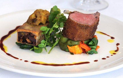 Newport Arms Hotel - ACT Tourism 0