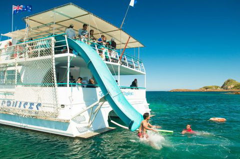 Moonshadow–TQC Cruises - ACT Tourism 2