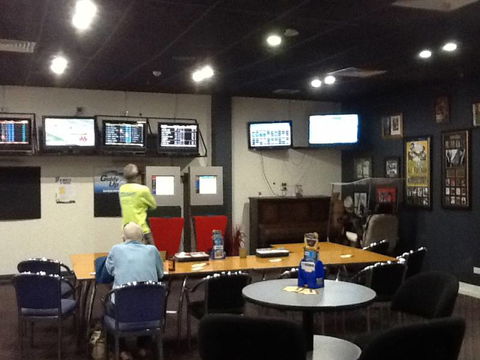 Tennant Creek Memorial Club - ACT Tourism 4