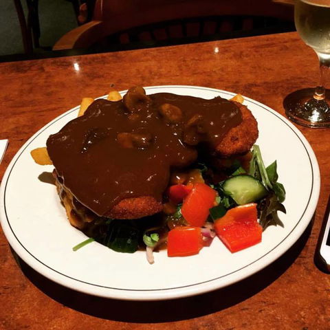 Royal Inn Hotel Waratah - ACT Tourism 1