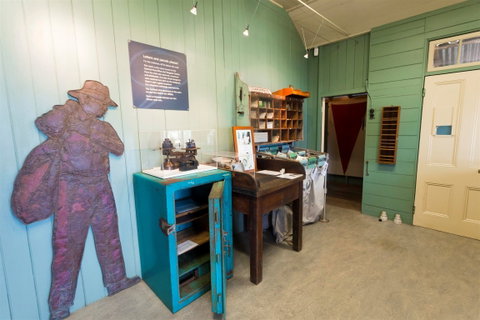 Cardwell Pioneers Tour - ACT Tourism 0