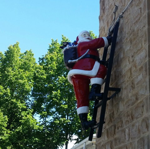 Hahndorf Christmas Market Walking Tours - ACT Tourism 1