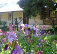 Raglan Art Award Exhibition - ACT Tourism