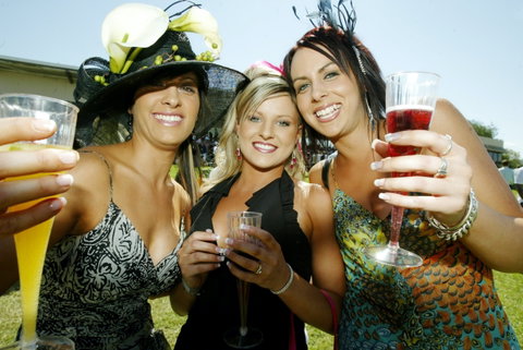 Albury Racing Club Boxing Day Races - ACT Tourism 0